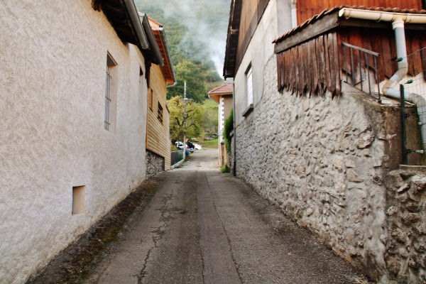 Photo La Flachère - La Commune