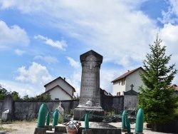 Photo paysage et monuments, Monestier-de-Clermont - le Monument Aux Morts
