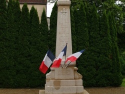 Photo paysage et monuments, Aromas - le monument aux morts