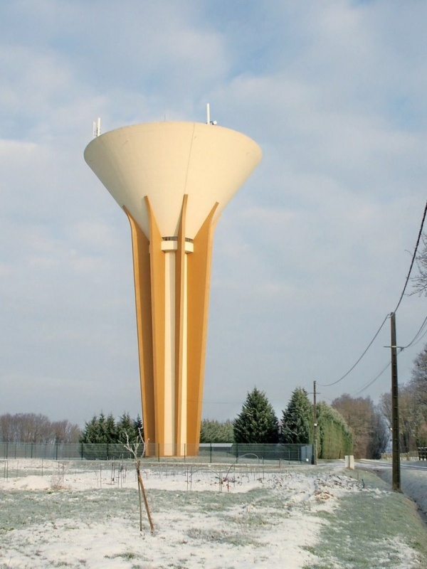 Photo Asnans-Beauvoisin - Asnans son château d'eau.