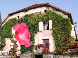Photo paysage et monuments, Château-Chalon - Maison de vigneron.