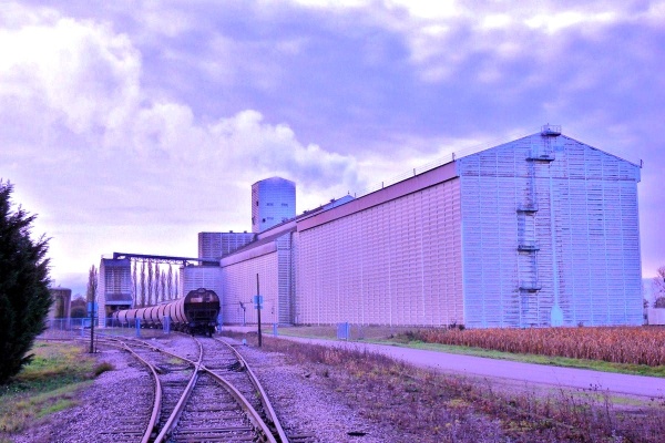 Photo Chemin - Les silos de Chemin jura.