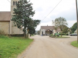 Photo paysage et monuments, Chilly-sur-Salins - le village