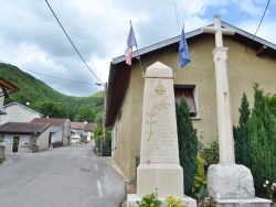 Photo paysage et monuments, Coisia - le monument aux morts