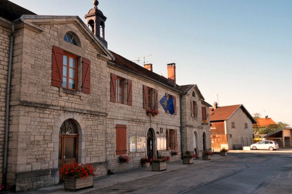 Photo Crotenay - Crotenay.Jura.Mairie.