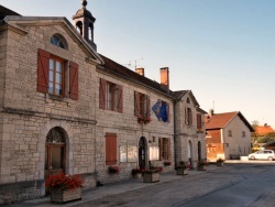 Photo paysage et monuments, Crotenay - Crotenay.Jura.Mairie.