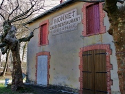 Photo paysage et monuments, Les Deux-Fays - Les Deux-fays.Jura-ancien café.