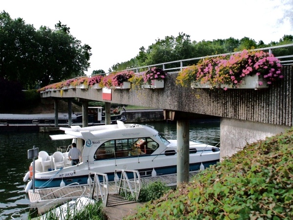 Photo Dole - Dole Jura-La passerelle.