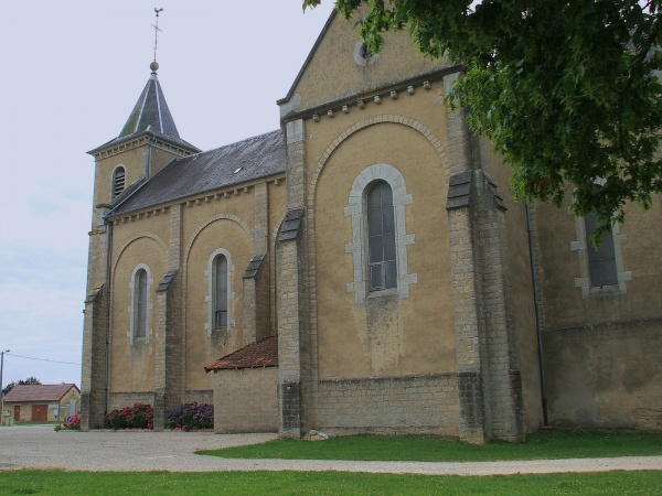 Photo Les Essards-Taignevaux - église.