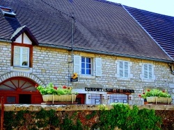 Photo paysage et monuments, Longwy-sur-le-Doubs - Longwy sur le Doubs-centre.