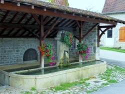 Photo paysage et monuments, Le Louverot - Le Louverot.Jura.Lavoir.