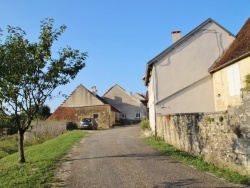 Photo paysage et monuments, Menétru-le-Vignoble - le village