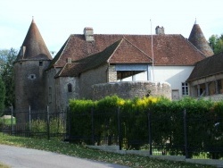 Photo paysage et monuments, Moissey - Moisey jura-Belle demeure.