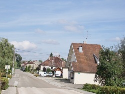 Photo paysage et monuments, Monnet-la-Ville - le village