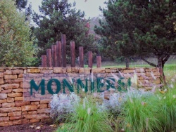 Photo paysage et monuments, Monnières - Monnières,entrée du village.