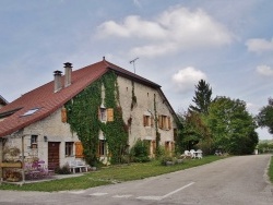 Photo paysage et monuments, Mont-sur-Monnet - Le Village