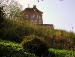 Photo paysage et monuments, Neublans-Abergement - Château de Neublans-Jura.