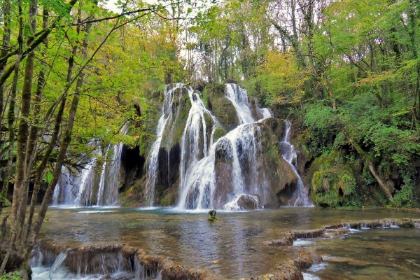 Photo Les Planches-près-Arbois - La cascade des tufs-Oct.2011