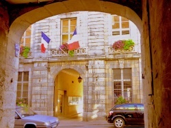 Photo paysage et monuments, Poligny - Poligny.Jura;Hôtel de ville.2.