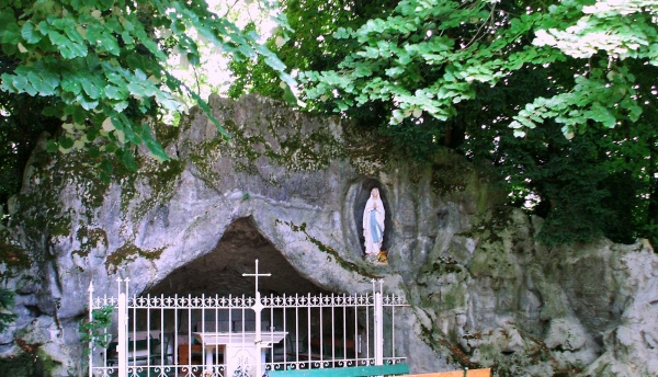 Photo Saint-Loup - SAINT LOUP/LA GROTTE.