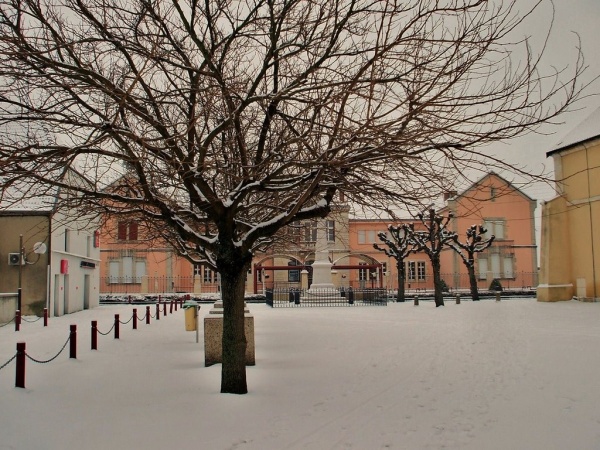 Photo Tavaux - Tavaux:le village.