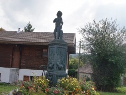 Photo paysage et monuments, Le Vaudioux - la fontaine