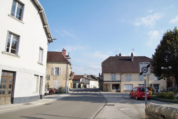 Photo Voiteur - Le Village