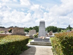 Photo paysage et monuments, Castaignos-Souslens - le monument aux morts