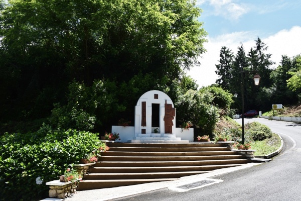 Photo Estibeaux - le monument aux morts