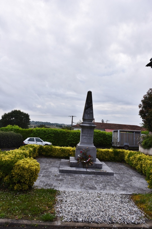 Photo Gaujacq - le monument aux morts