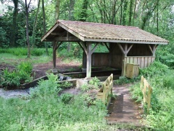 Photo paysage et monuments, Mées - le lavoir