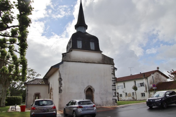 Photo Oeyreluy - église saint Pierre