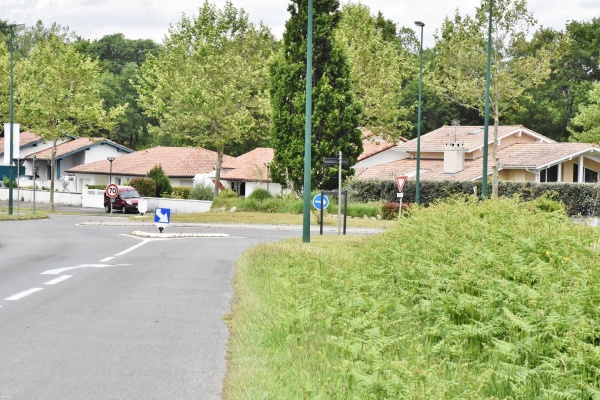 Photo Saint-André-de-Seignanx - le Village