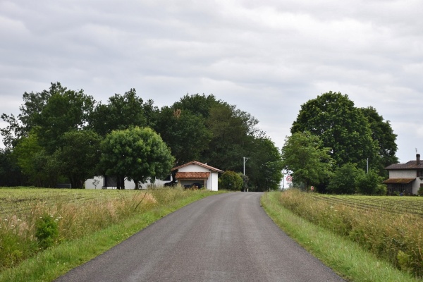 Photo Saint-Étienne-d'Orthe - la commune