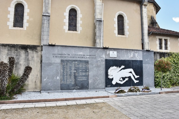 Photo Saint-Geours-de-Maremne - le monument aux morts