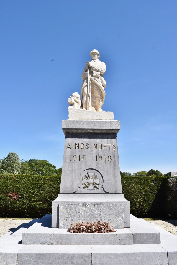 le Monument Aux Morts