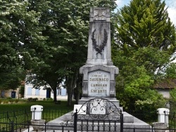 Photo paysage et monuments, Saugnac-et-Cambran - le monument aux morts