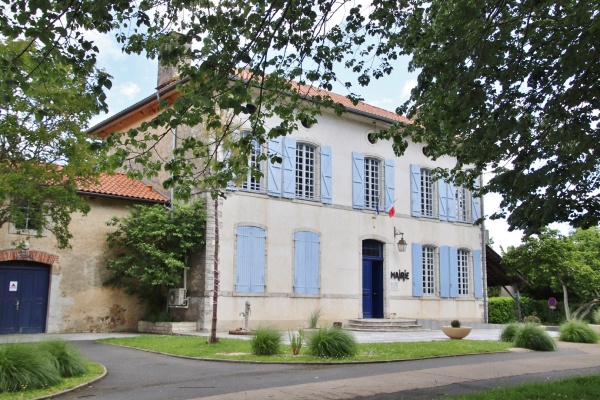 Photo Saugnac-et-Cambran - la mairie