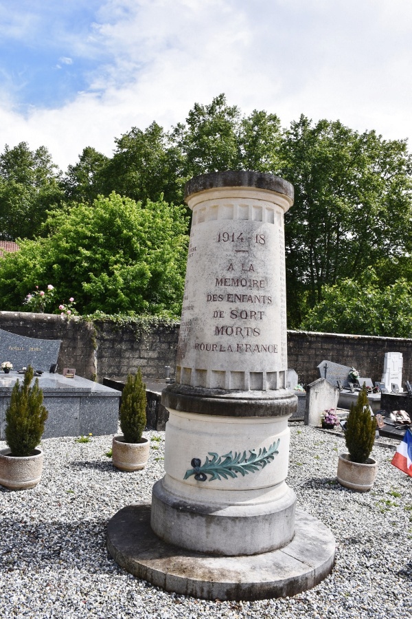 Photo Sort-en-Chalosse - le monument aux morts