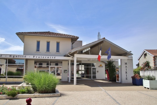 Photo Tilh - la mairie