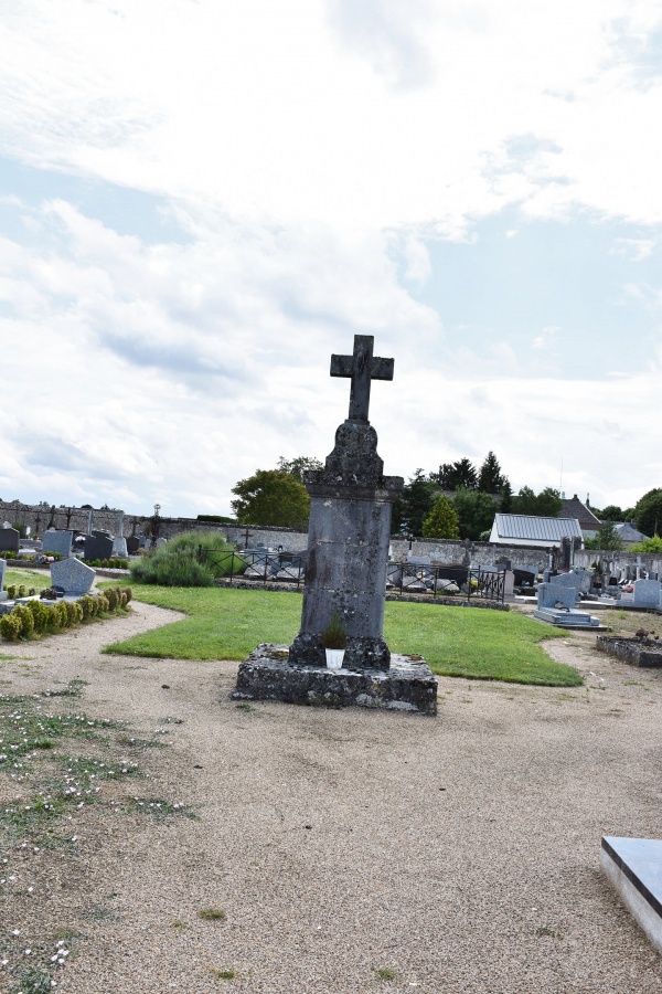 Photo Champigny-en-Beauce - le Monument Aux Morts