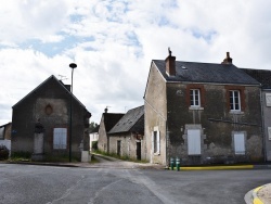 Photo paysage et monuments, La Chapelle-Saint-Martin-en-Plaine - le Village