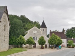 Photo paysage et monuments, Fougères-sur-Bièvre - église Saint Eloi