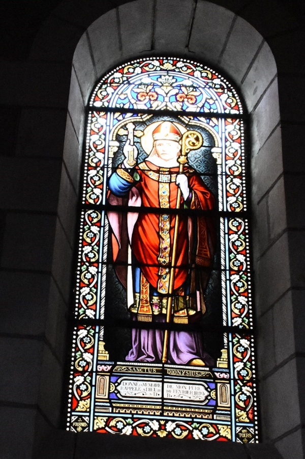 Photo Les Montils - église Sainte Madeleine