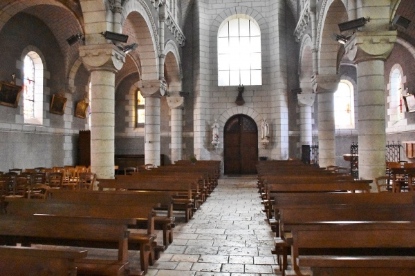 Photo Les Montils - église Sainte Madeleine