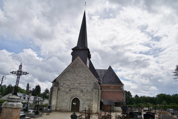 Photo Neuvy - église Saint Pierre Saint Paul