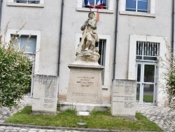 Photo paysage et monuments, Selles-sur-Cher - le Monument Aux Morts