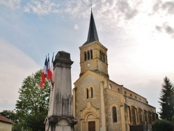 Photo paysage et monuments, Noailly - L'église