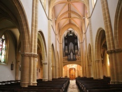 Photo paysage et monuments, Roanne - église Saint Etienne