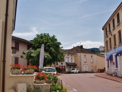 Photo paysage et monuments, Saint-Alban-les-Eaux - La Commune